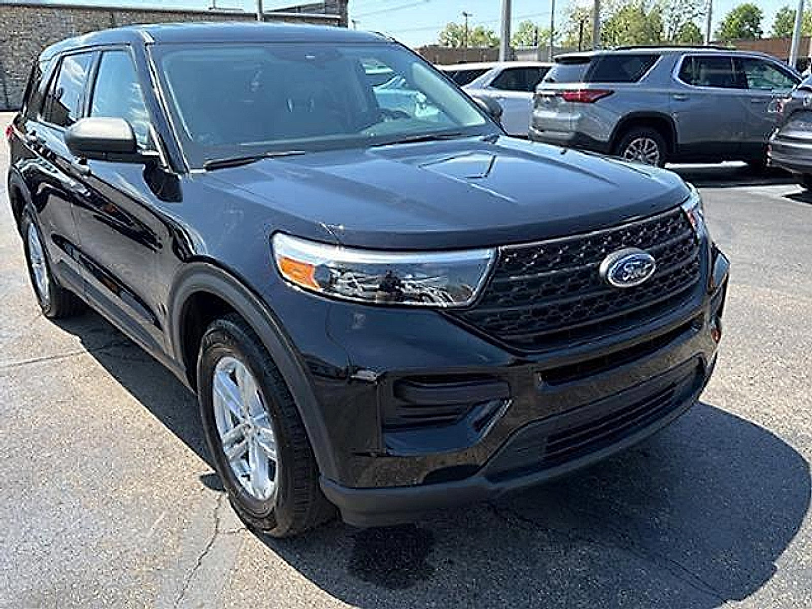 Used 2022 Ford Explorer 4WD image 1