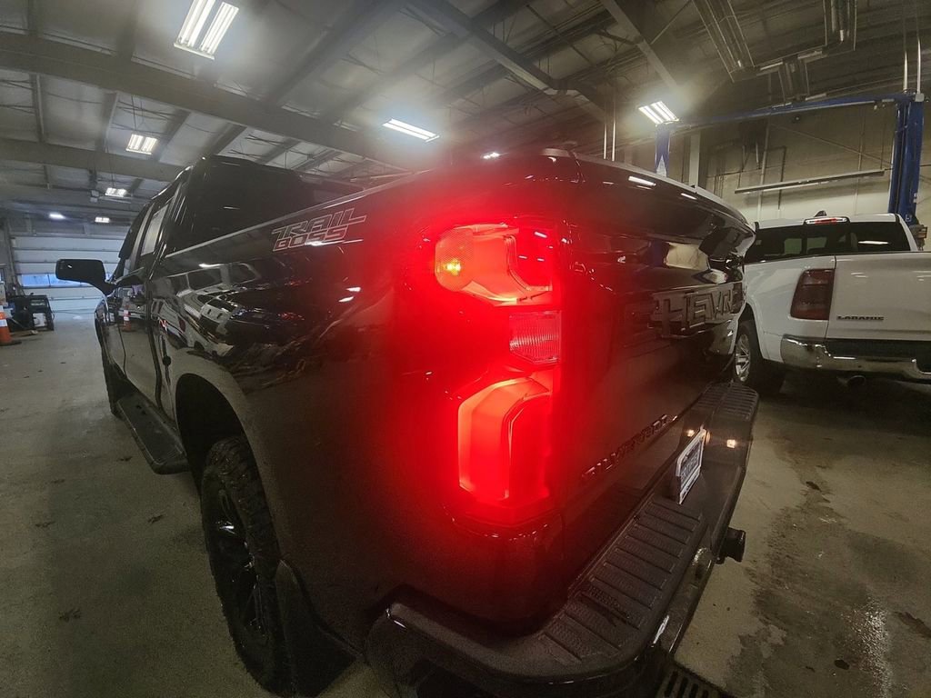 Certified 2021 Chevrolet Silverado 1500 LT Trail Boss w/ Convenience Package II image 30