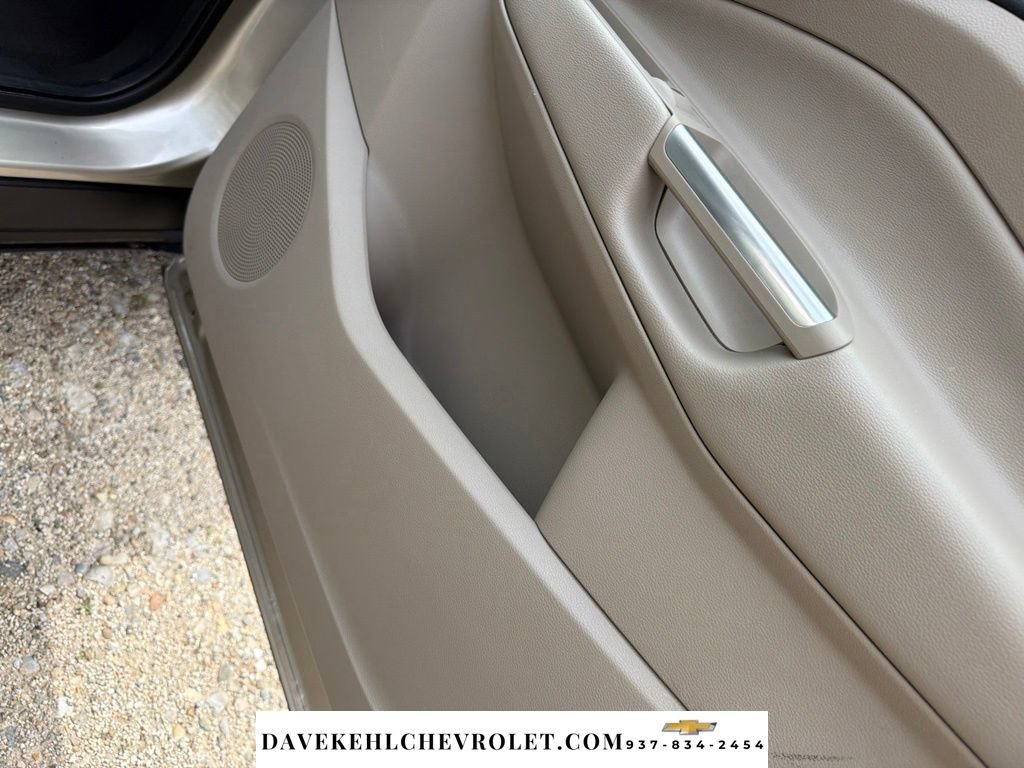 Used 2018 Ford Escape SE FWD image 21