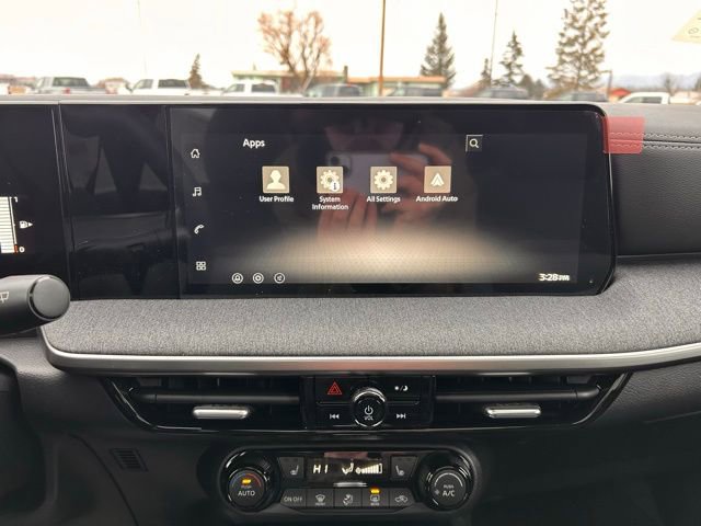 New 2026 Nissan Kicks SV w/ SV Premium Package image 16