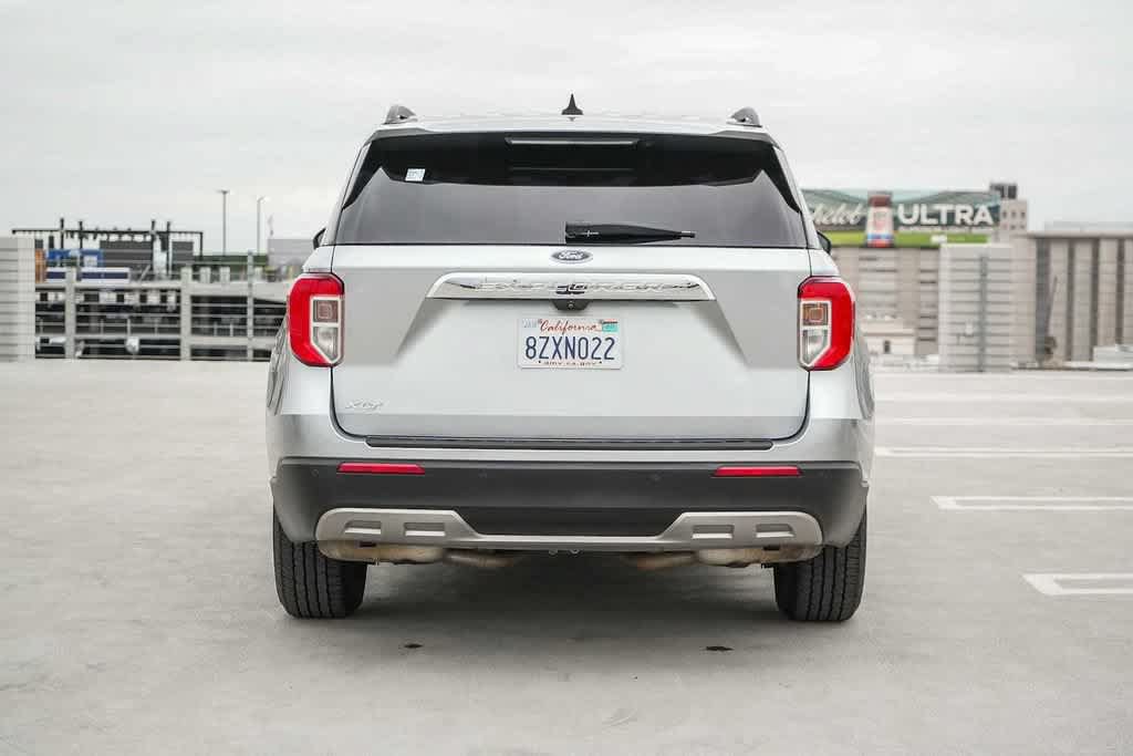 Used 2022 Ford Explorer XLT w/ Equipment Group 202A RWD image 7