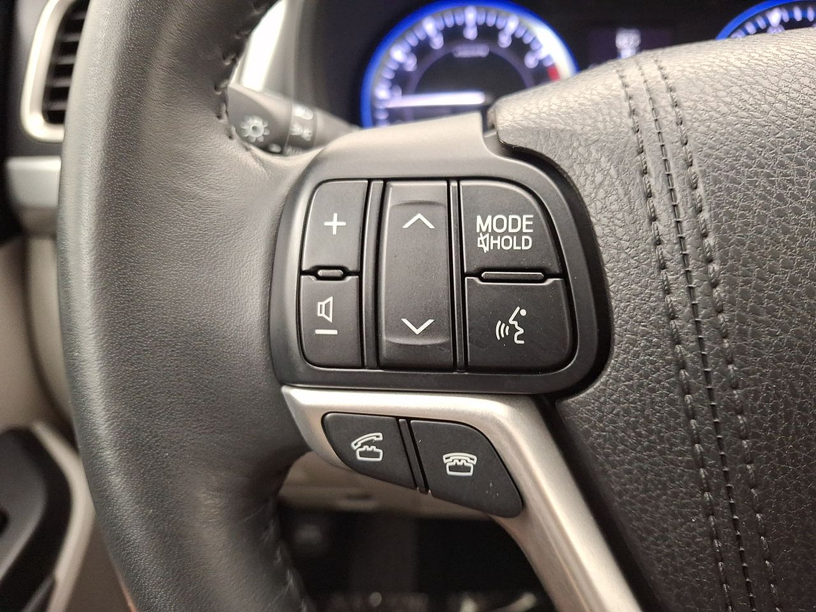 Used 2015 Toyota Highlander XLE AWD/4WD image 20