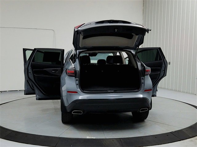 Used 2024 Nissan Murano SV w/ SV Midnight Edition Package image 14