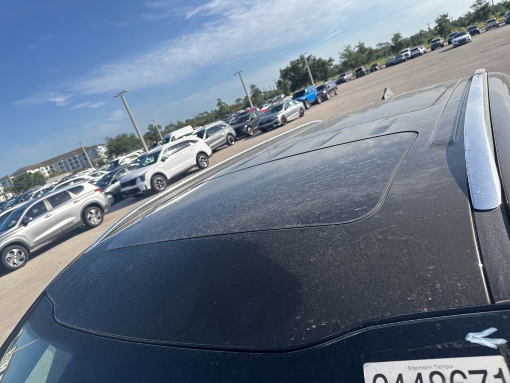 Used 2021 Kia Telluride SX w/ Towing Package FWD image 10