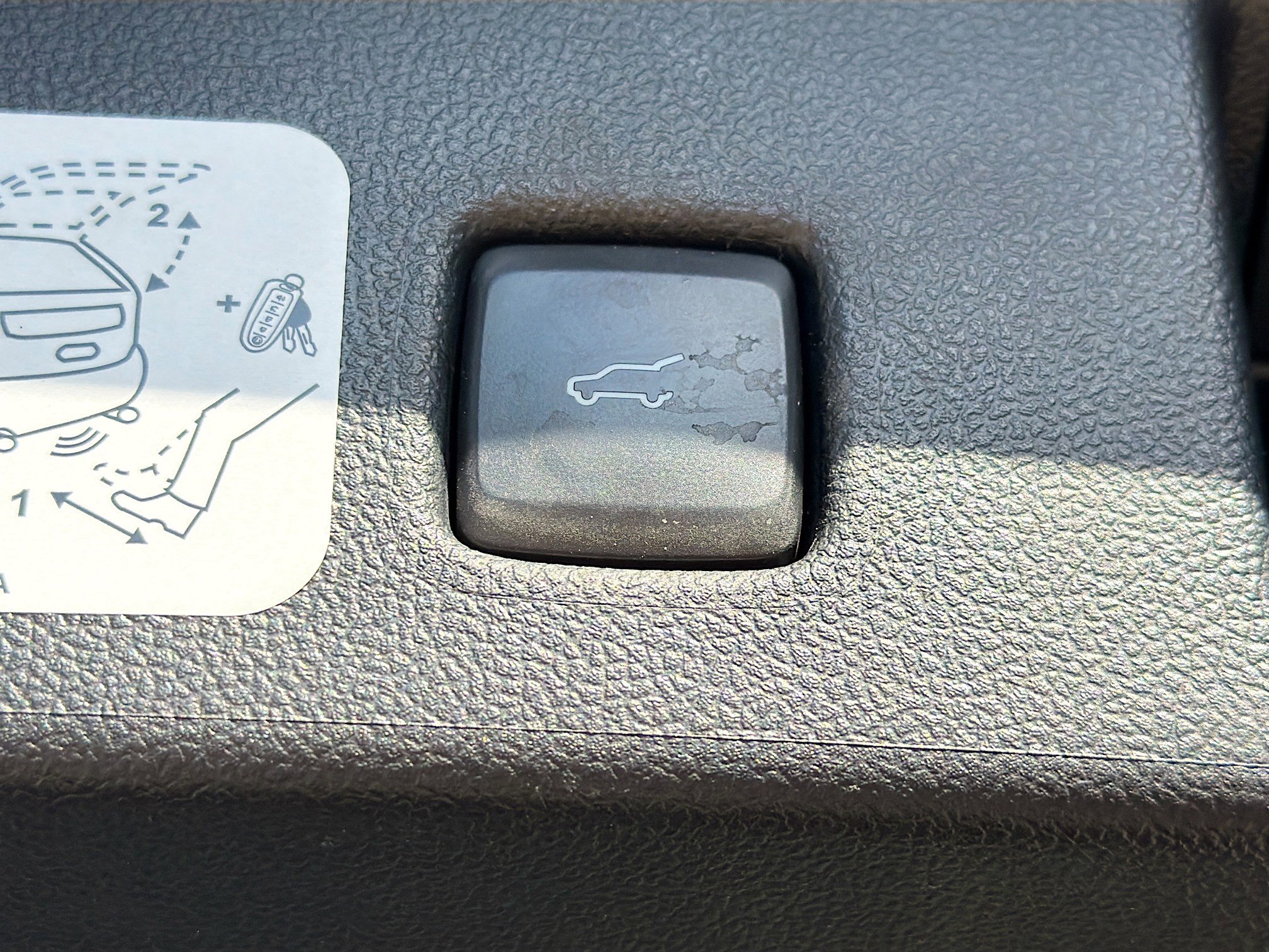 Used 2020 Ford Escape SEL image 13