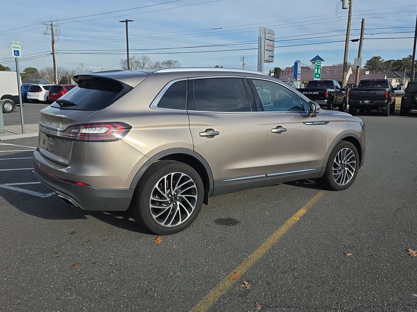 Used 2020 Lincoln Nautilus Reserve image 17