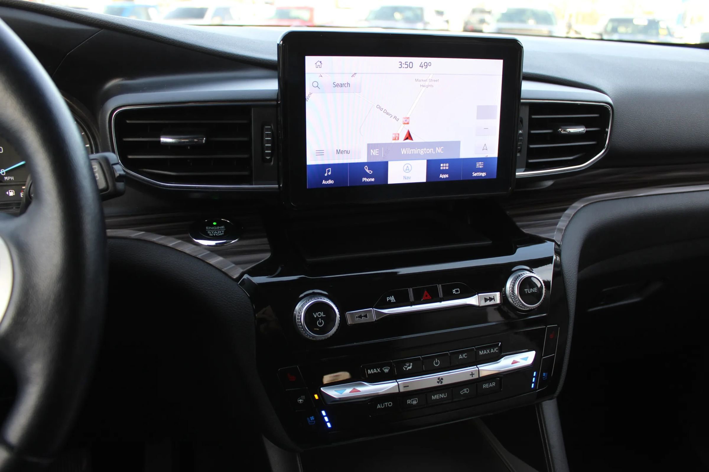 Used 2021 Ford Explorer Limited image 15