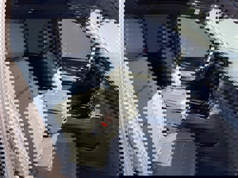 Used 2023 GMC Yukon XL Denali image 31