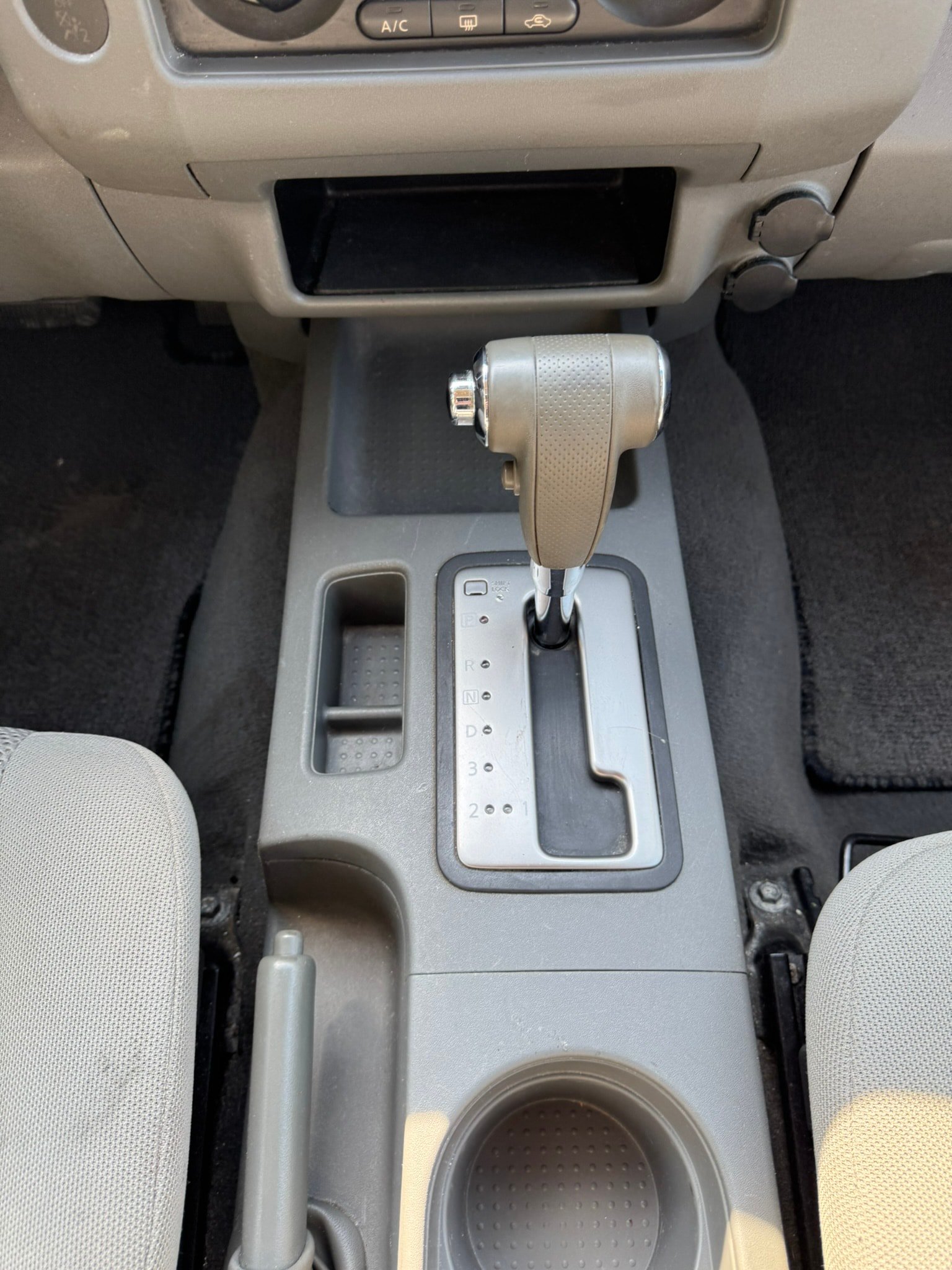 Used 2006 Nissan Frontier SE w/ (P01) Power Pkg RWD image 15