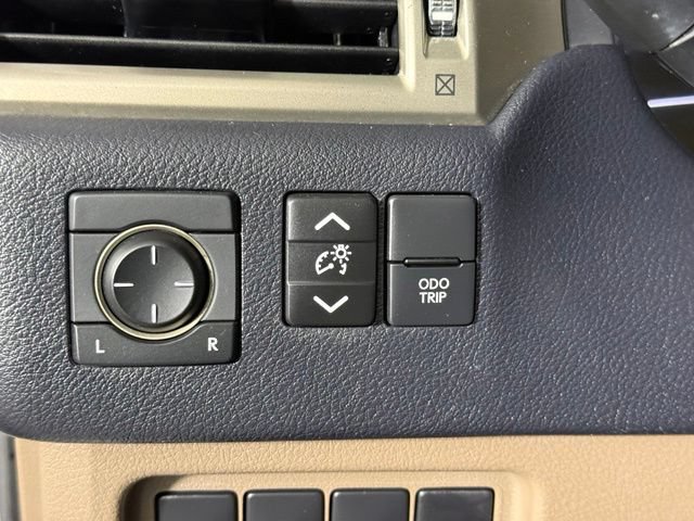 Used 2020 Lexus GX 460 Premium AWD/4WD image 31