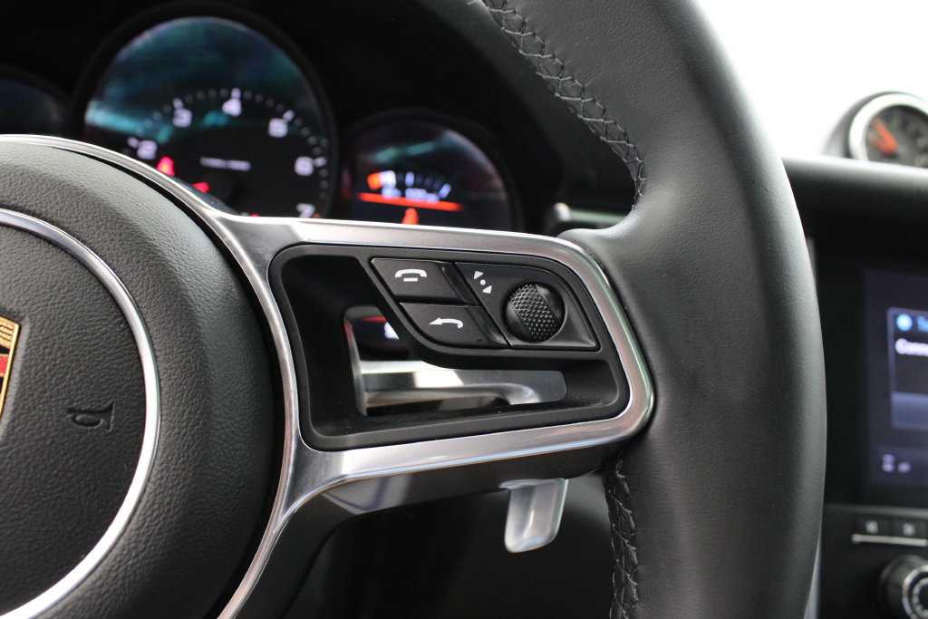 Used 2018 Porsche Macan AWD/4WD image 35