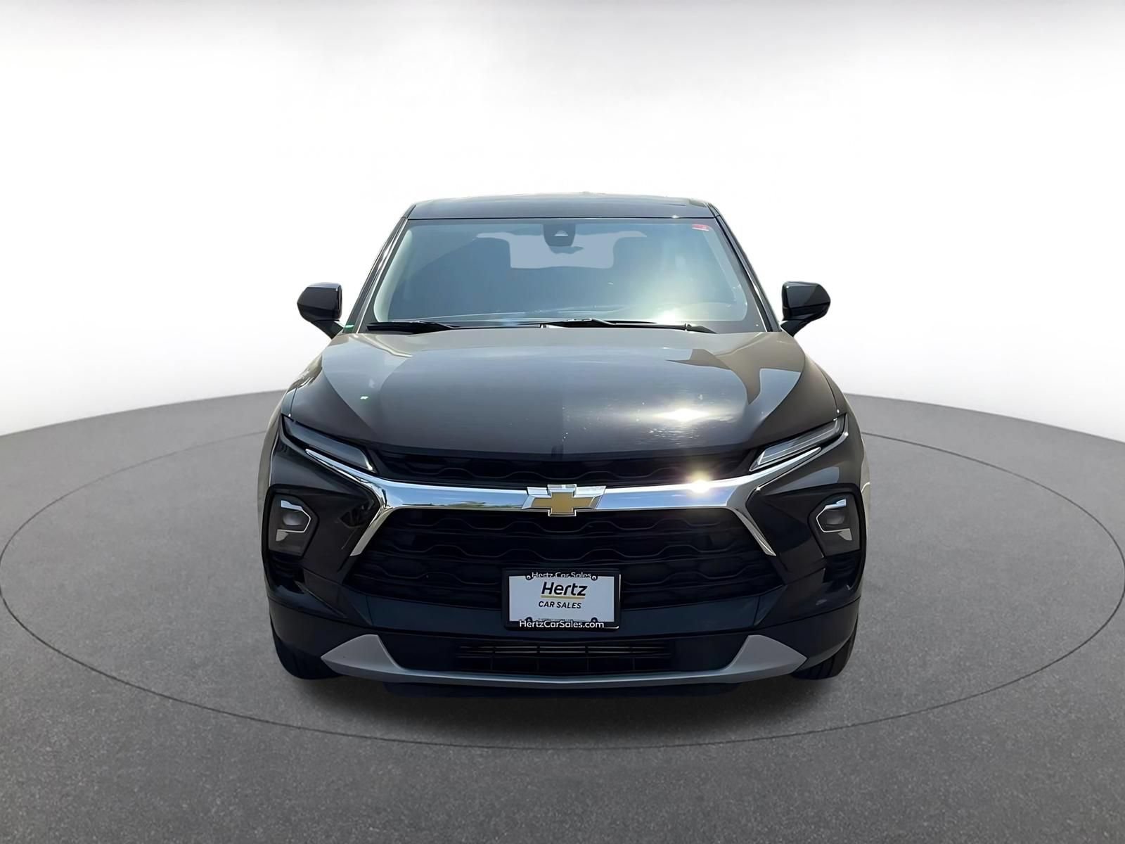 Used 2025 Chevrolet Blazer LT FWD image 4