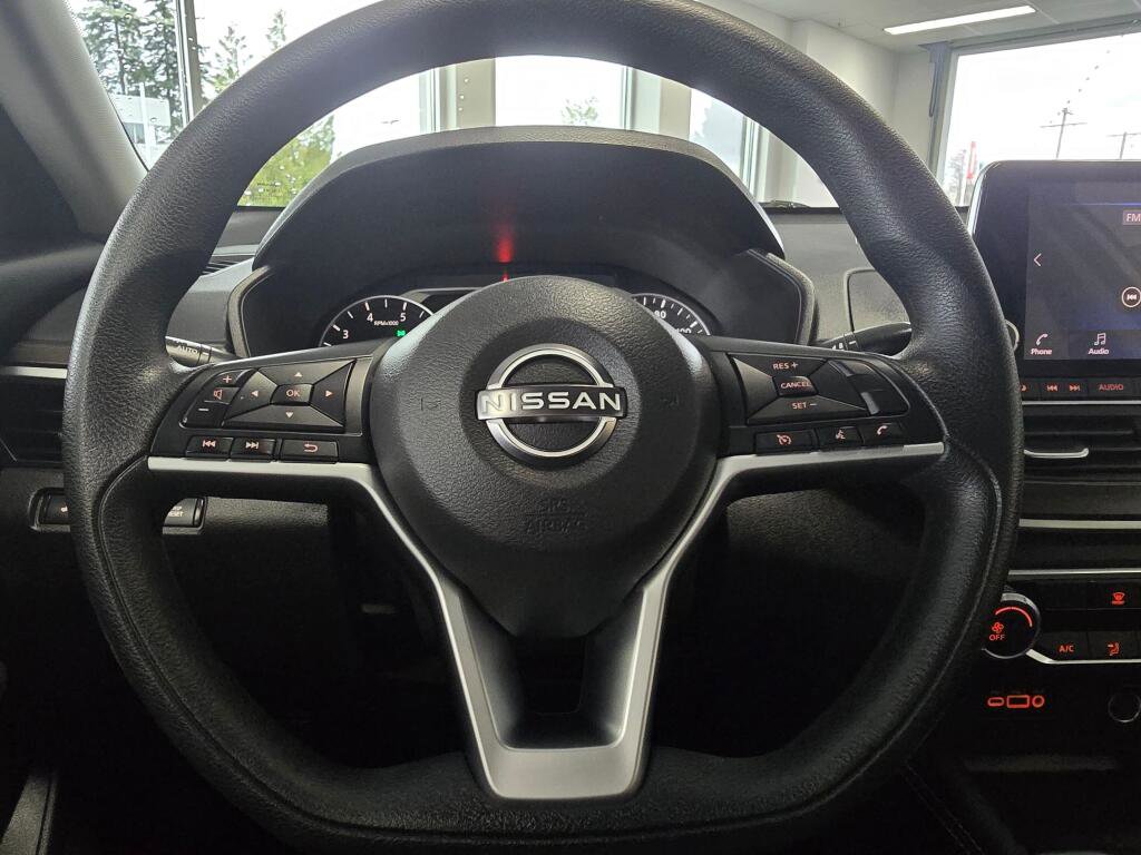 Used 2023 Nissan Altima 2.5 SV image 27