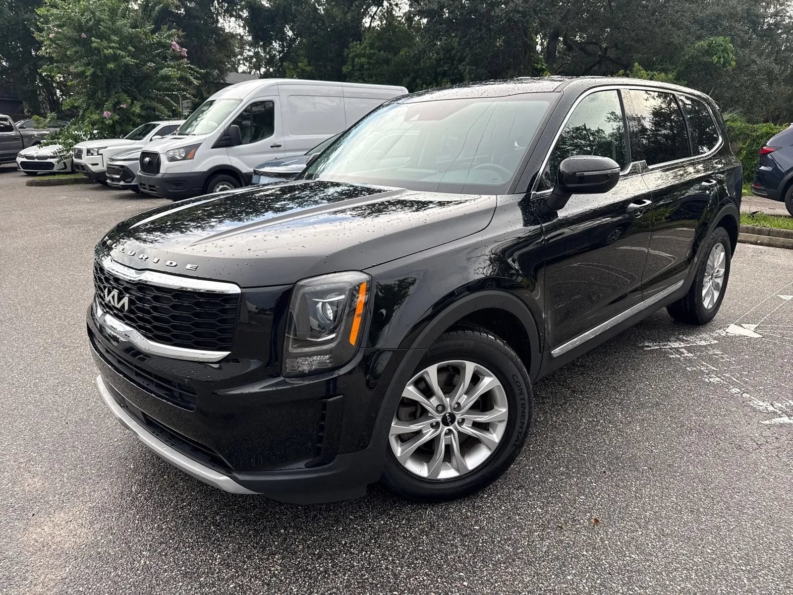 Used 2022 Kia Telluride LX AWD/4WD image 2