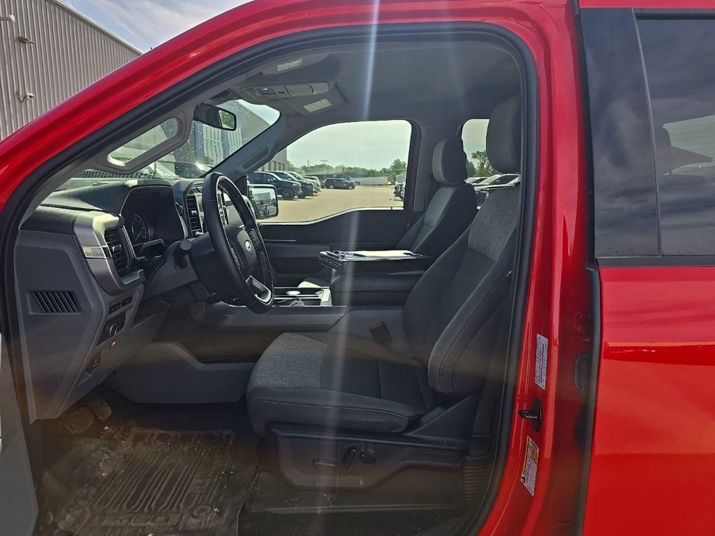 Used 2022 Ford F150 XLT w/ Equipment Group 302A High AWD/4WD image 10