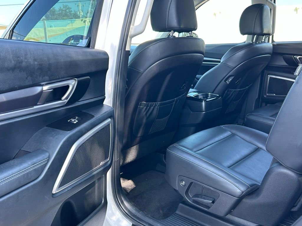 Used 2024 Kia Telluride S image 43