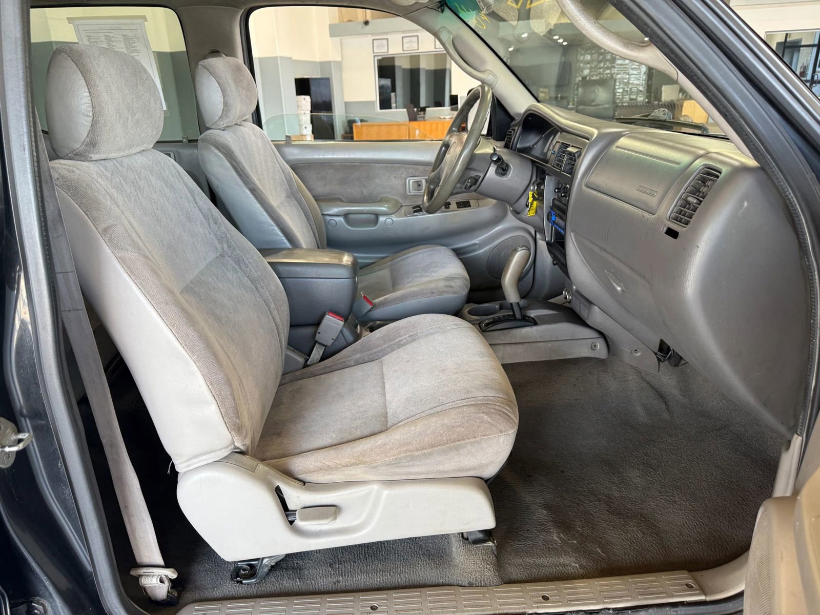 Used 2002 Toyota Tacoma PreRunner image 11