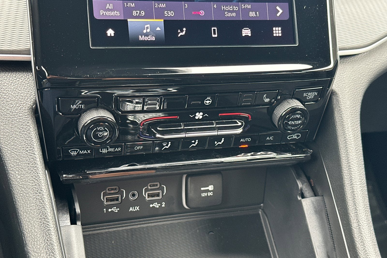 New 2025 Jeep Grand Cherokee L Altitude image 20