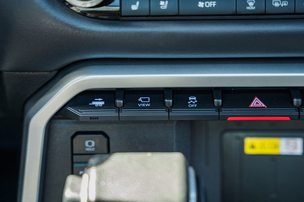 Used 2023 Toyota Tundra Platinum image 26