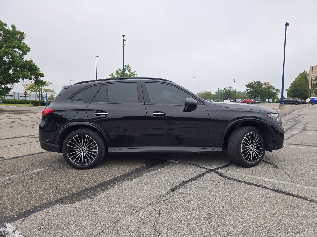 Used 2025 Mercedes-Benz GLC 350e 4MATIC image 18