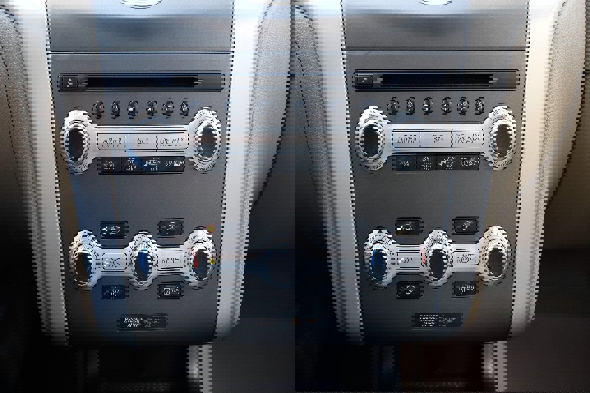 Used 2013 Nissan Murano SL w/ Navigation Pkg image 36