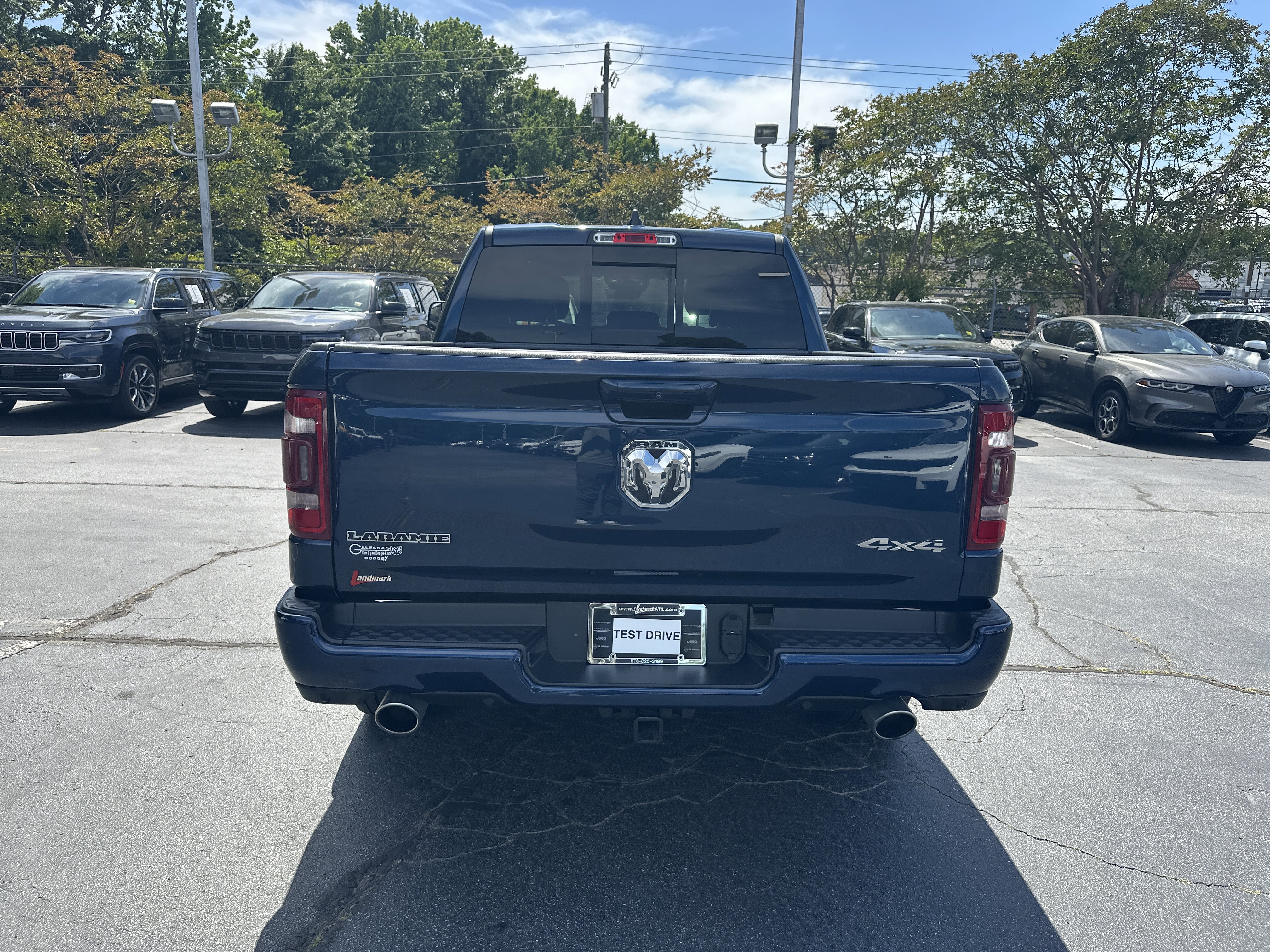 Used 2023 RAM 1500 Laramie AWD/4WD image 8