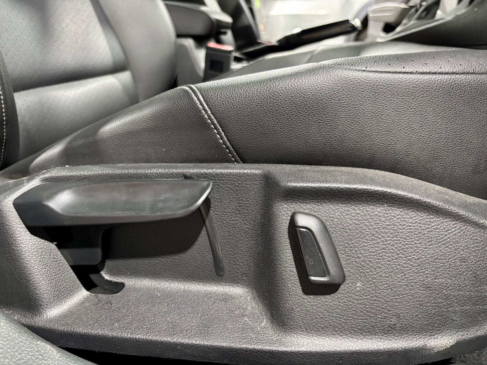 Used 2017 Volkswagen Golf Alltrack SE image 13