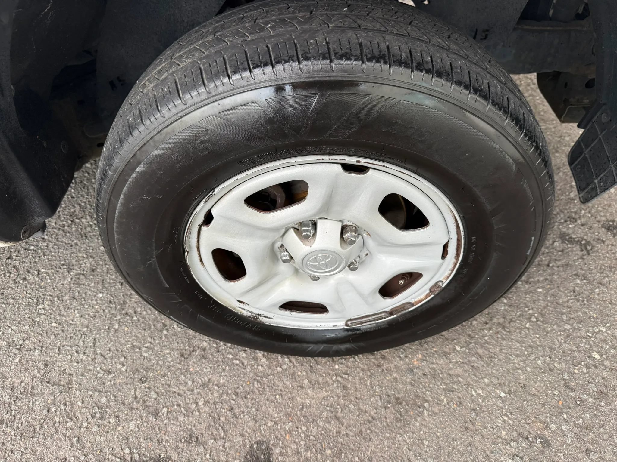 Used 2014 Toyota Tacoma 2WD Regular Cab image 31