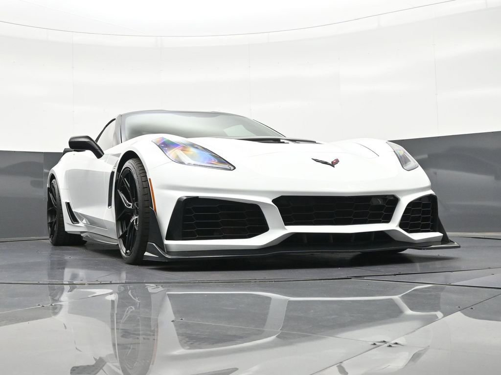 Used 2019 Chevrolet Corvette Z06 image 29