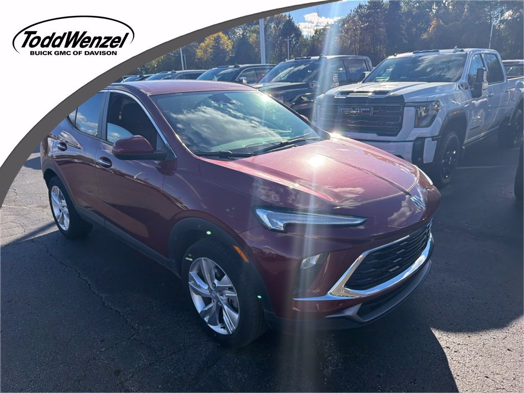 Used 2024 Buick Encore GX Preferred AWD/4WD image 1