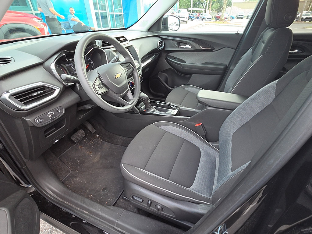 Certified 2023 Chevrolet TrailBlazer LT FWD image 57