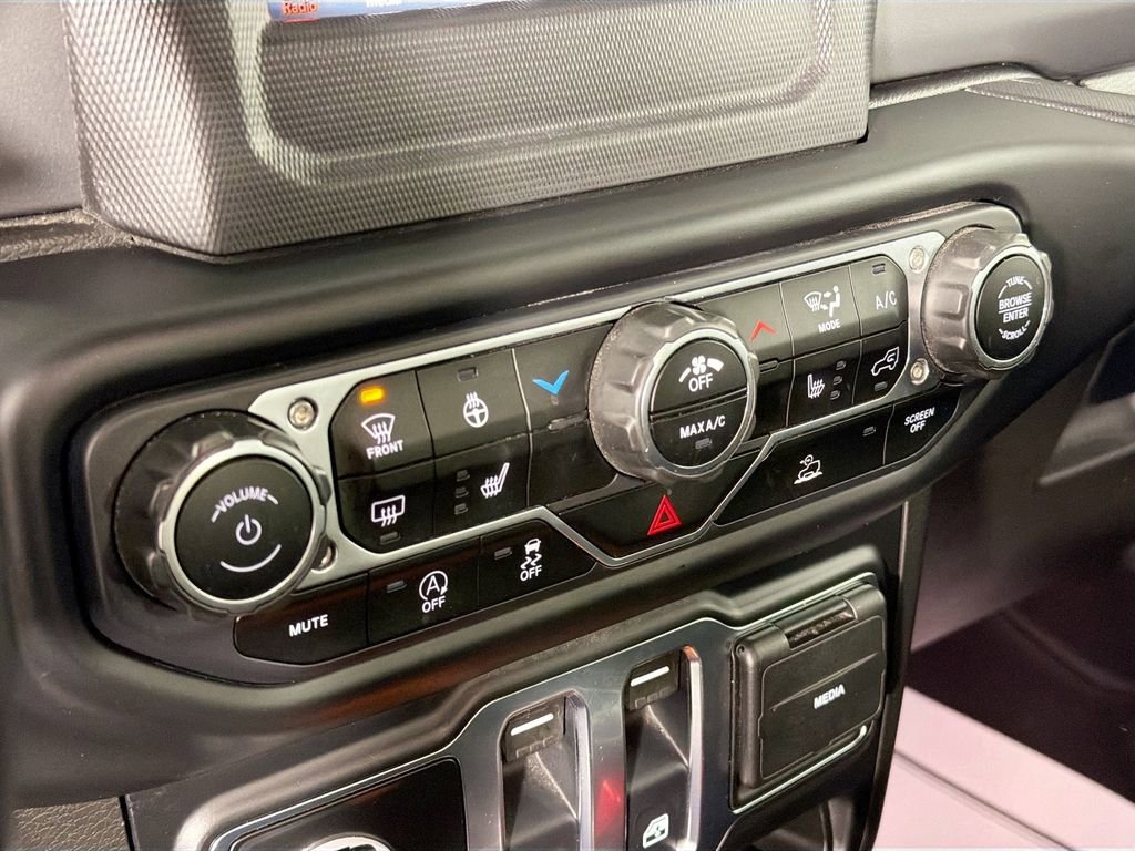 Used 2022 Jeep Wrangler Sport AWD/4WD image 15