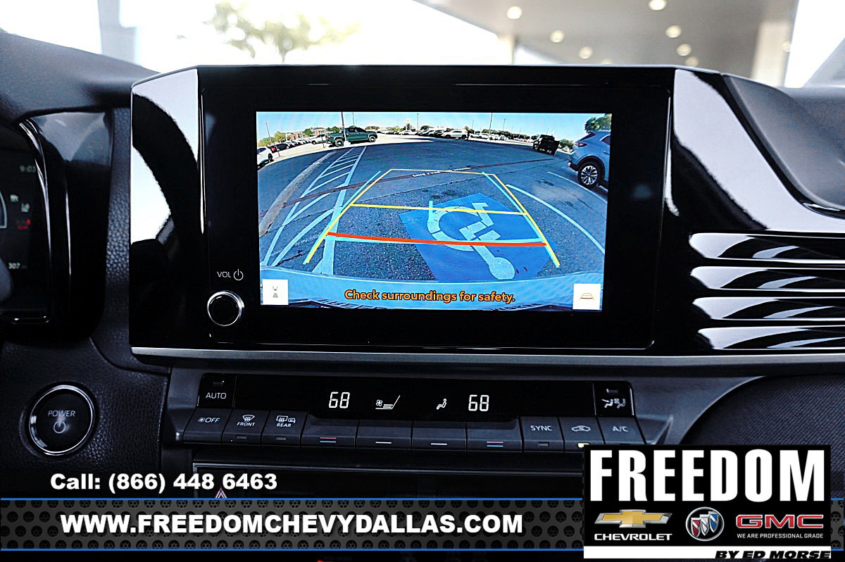 Used 2025 Toyota Camry LE image 5