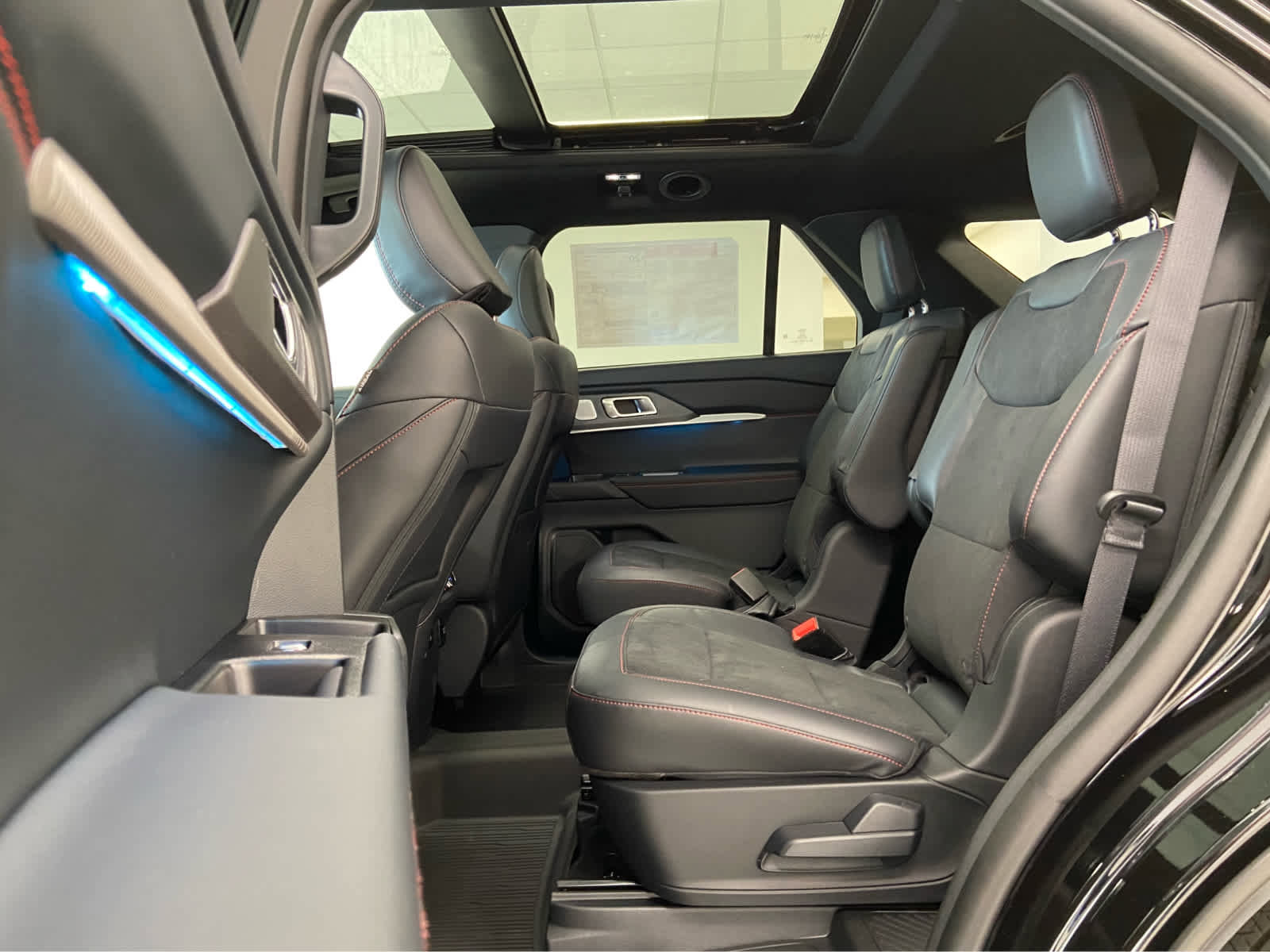 New 2025 Ford Explorer ST image 14