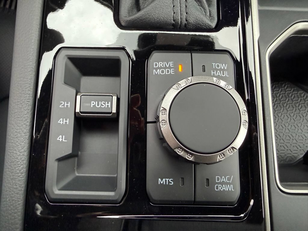 New 2026 Toyota Tundra Limited AWD/4WD image 25