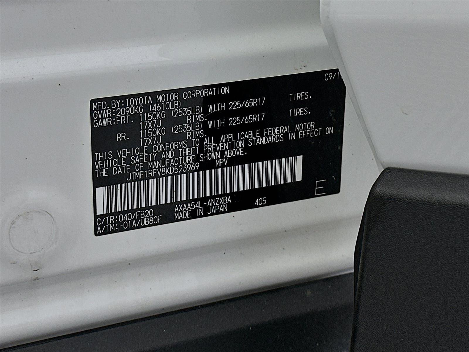 Certified 2019 Toyota RAV4 LE image 28