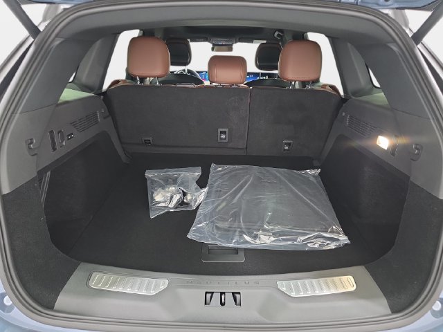 New 2026 Lincoln Nautilus Reserve AWD/4WD image 30