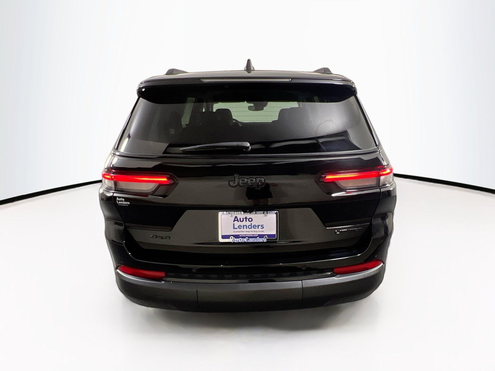 Used 2023 Jeep Grand Cherokee L Limited w/ Black Appearance Package AWD/4WD image 6