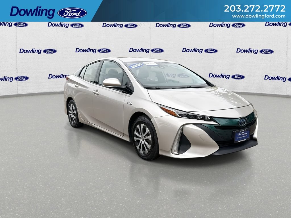 Used 2020 Toyota Prius Prime XLE FWD image 2