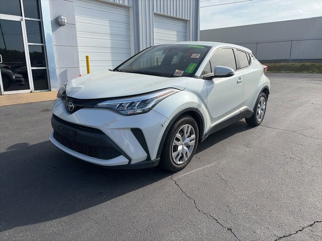 Used 2021 Toyota C-HR LE image 3