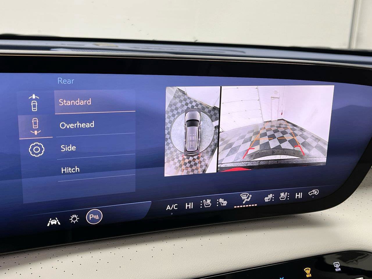 Used 2026 Buick Enclave Avenir w/ Super Cruise Package AWD/4WD image 6