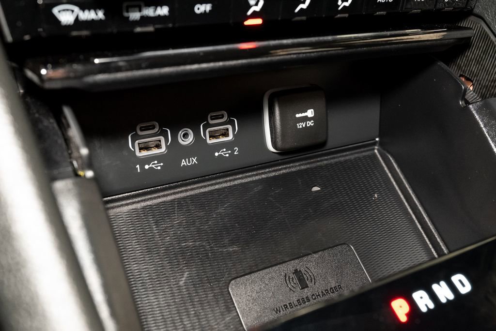 Used 2025 Jeep Grand Cherokee L Altitude image 16