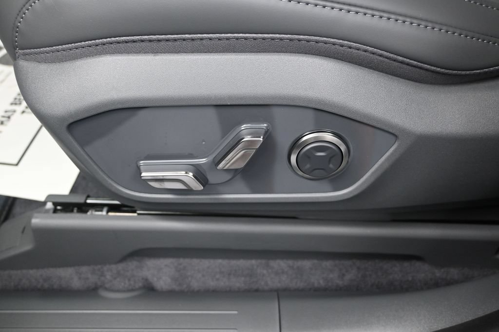 New 2026 Kia EV9 Wind AWD/4WD image 12