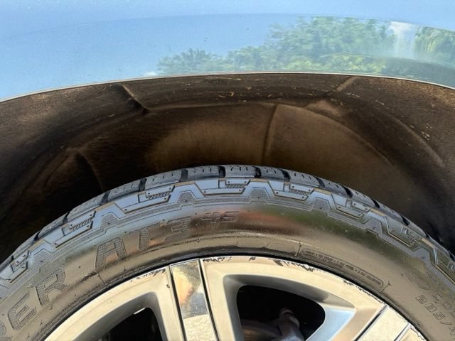 Used 2019 Cadillac Escalade ESV Luxury AWD/4WD image 13