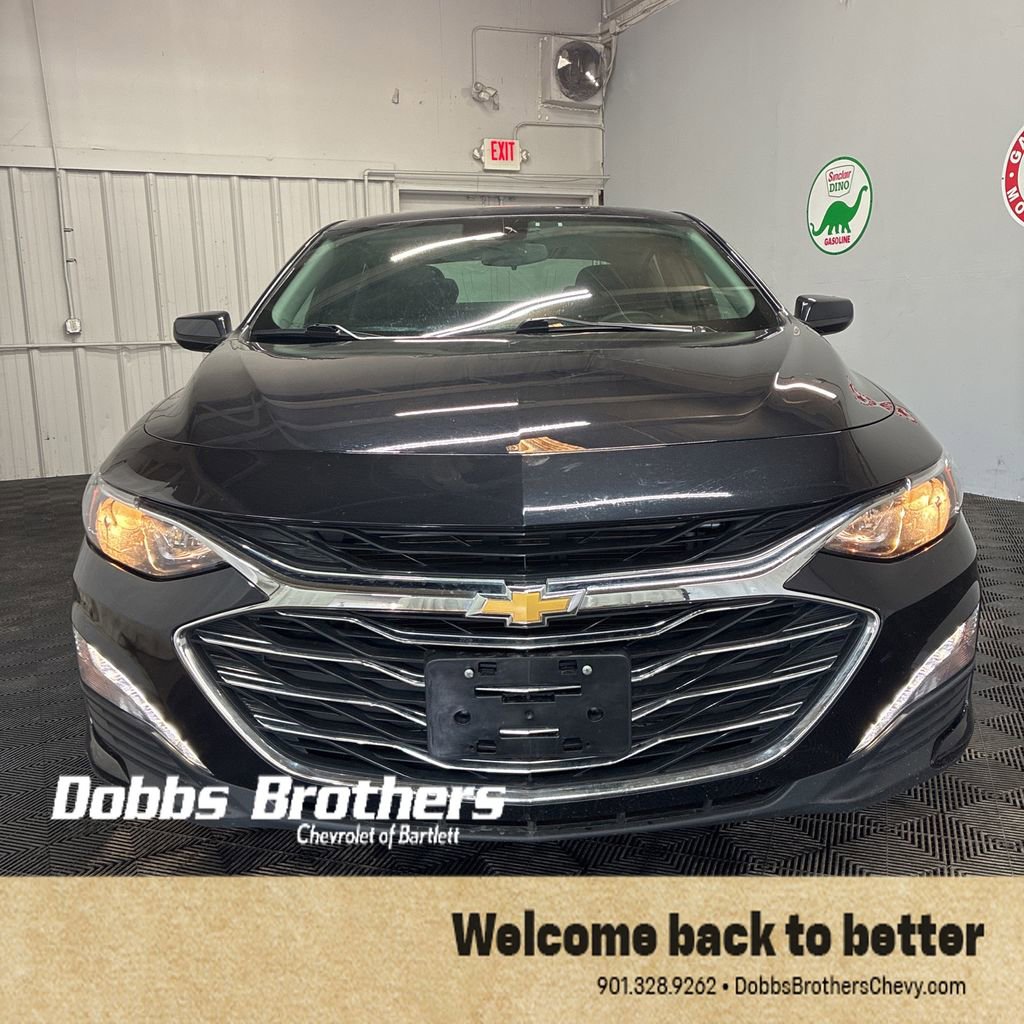 Used 2023 Chevrolet Malibu LT image 2