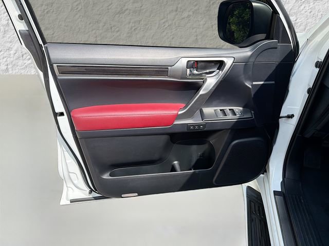 Used 2023 Lexus GX 460 Premium w/ Premium Package image 21