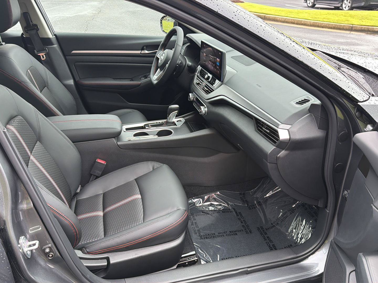 New 2026 Nissan Altima 2.5 SR w/ SR Midnight Edition Package FWD image 14