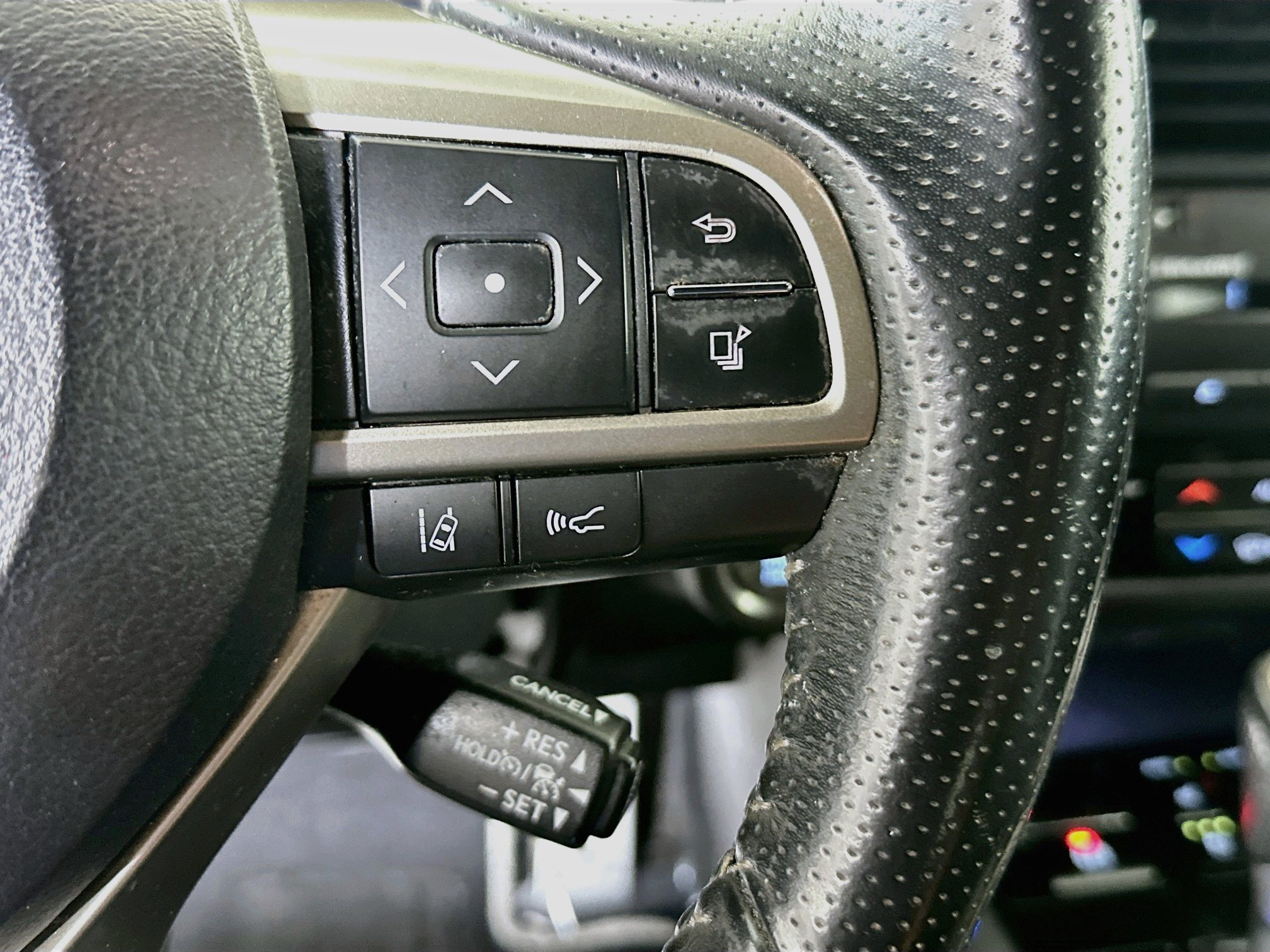Used 2020 Lexus RX 350 F Sport w/ Accessory Package AWD/4WD image 17