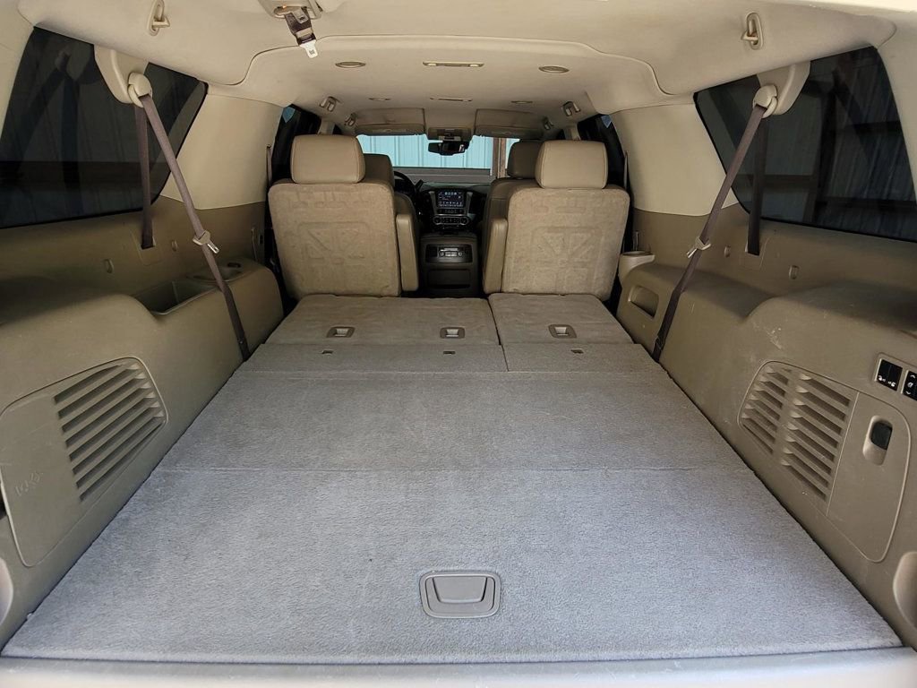 Used 2020 Chevrolet Suburban Premier RWD image 13