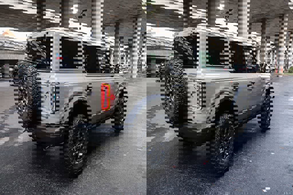 New 2025 Ford Bronco Badlands image 6